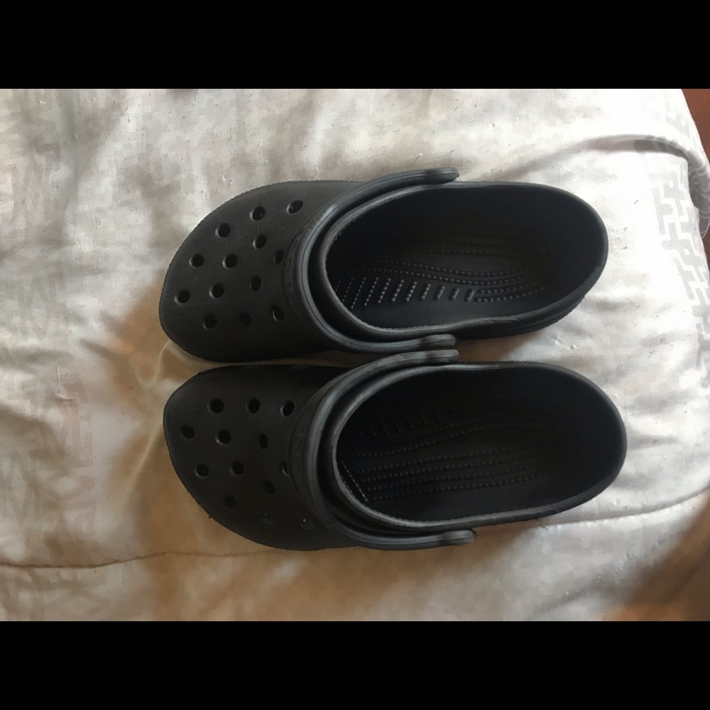 black crocs